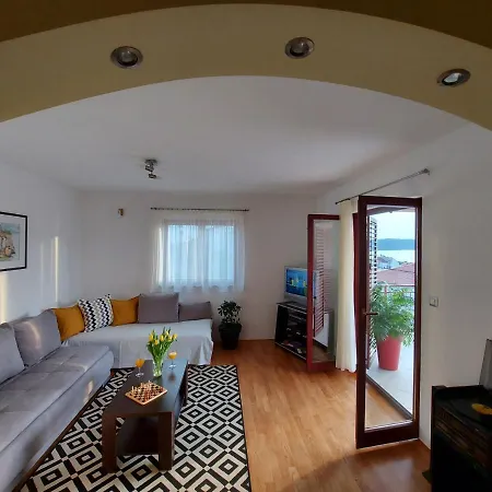 Apartments Gracia & Toni Trogir Exterior photo