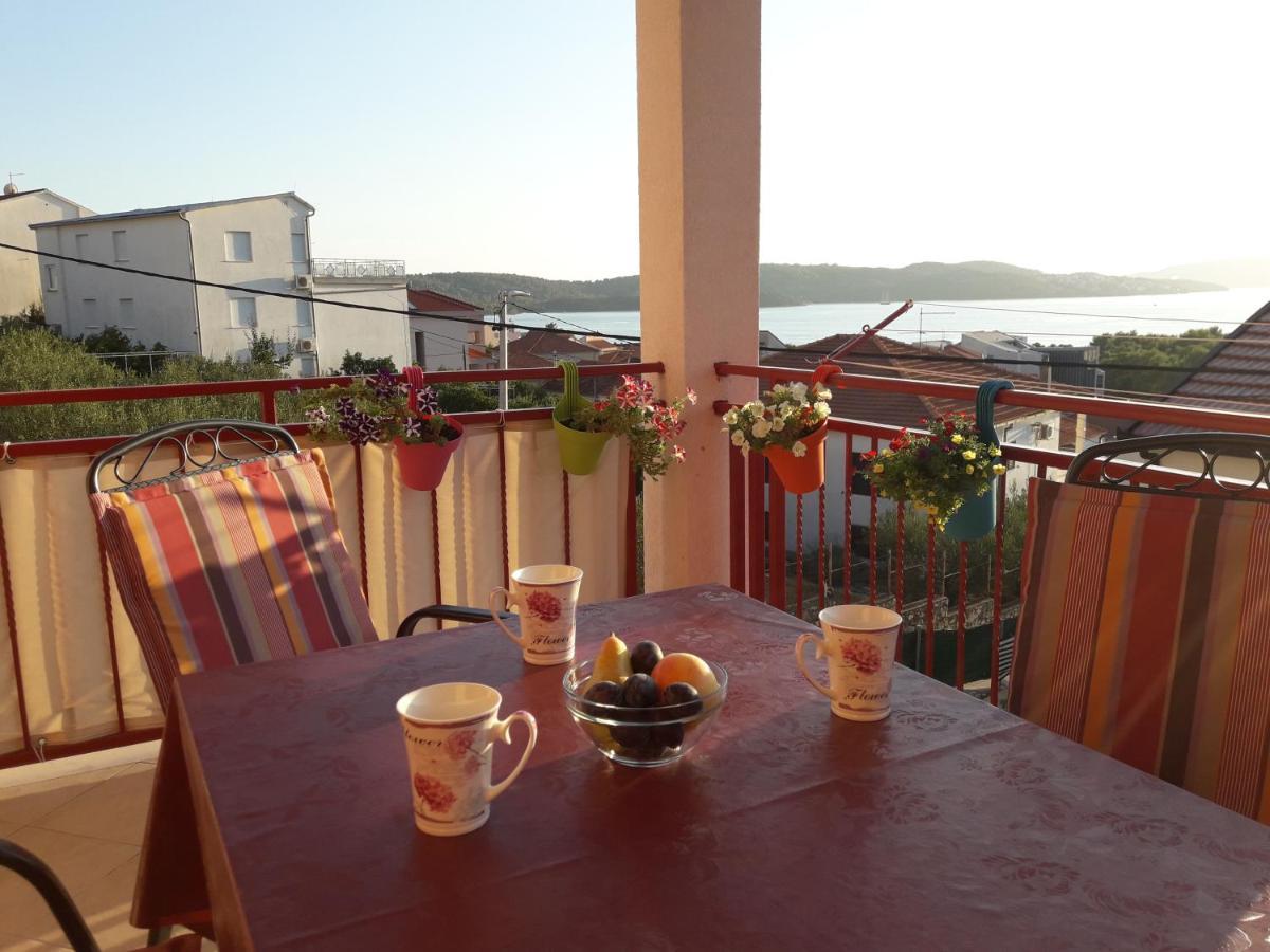 Apartment Gracia & Toni Trogir