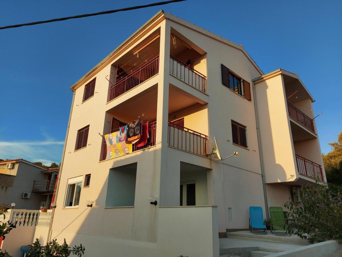 Apartment Gracia & Toni Trogir