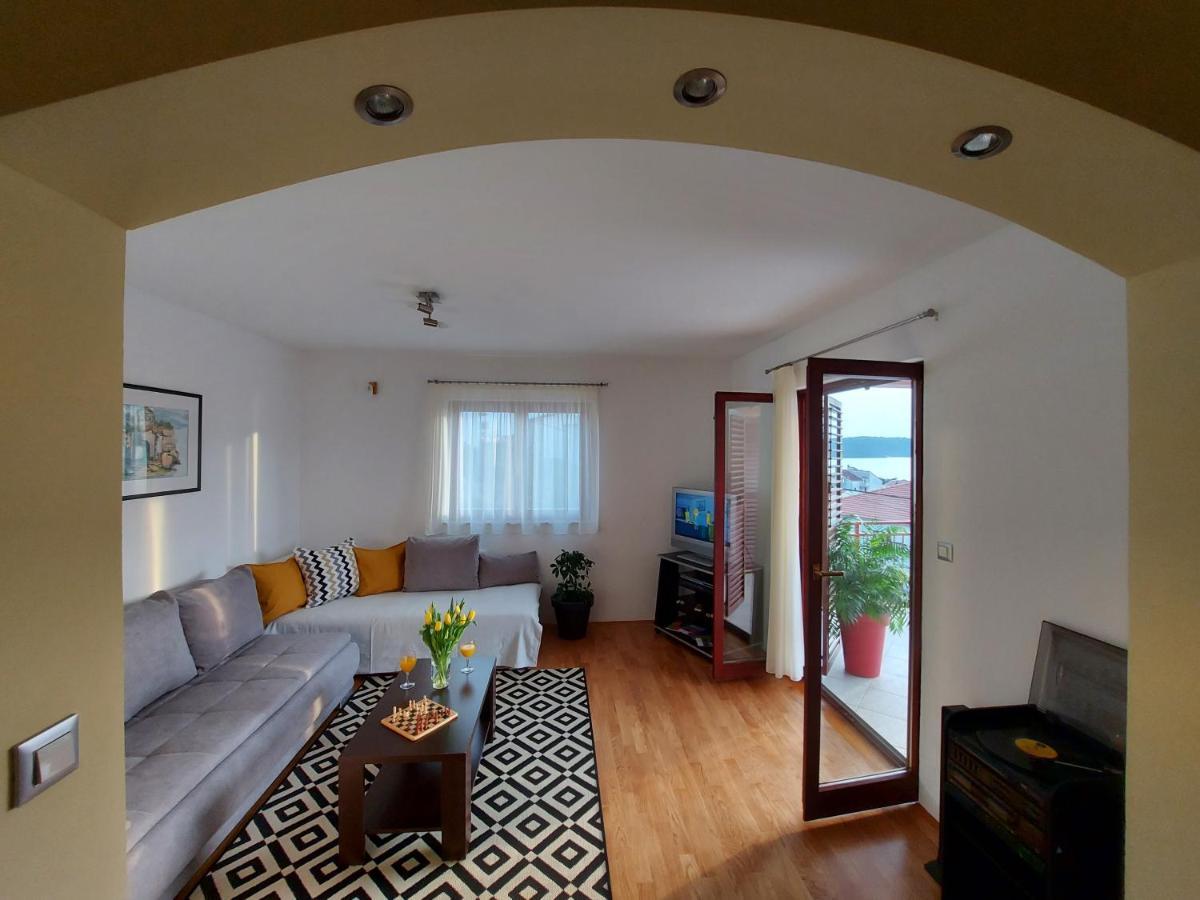 Gracia & Toni Apartment