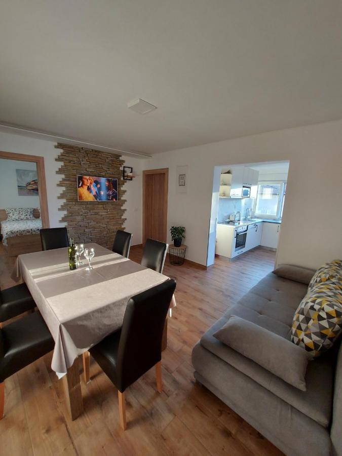 Apartment Gracia & Toni Trogir